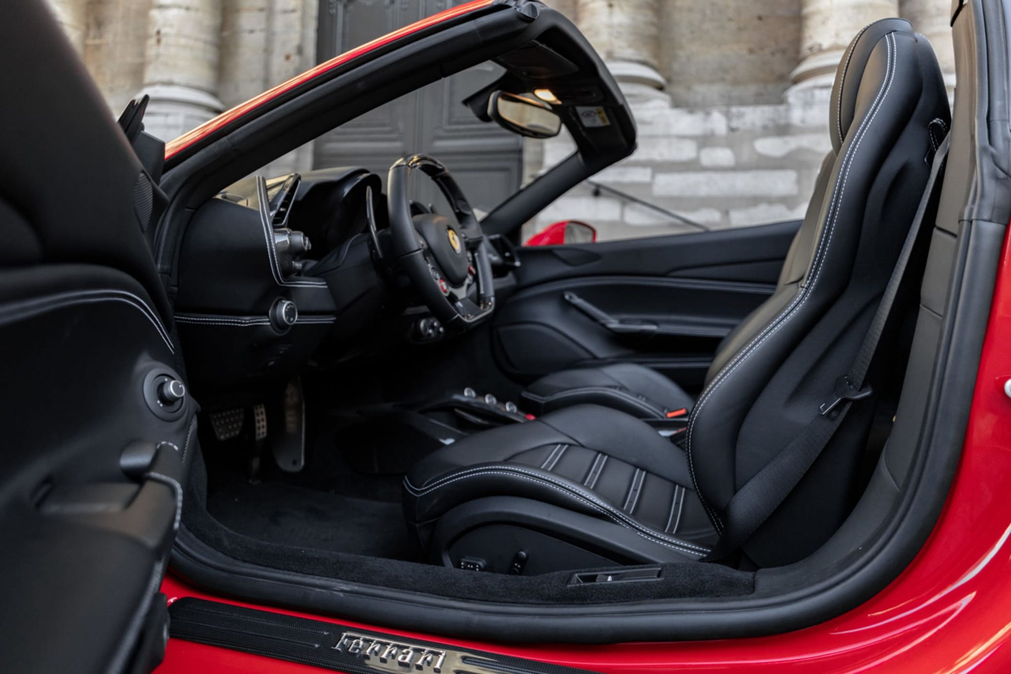 Ferrari 488 Spider-13