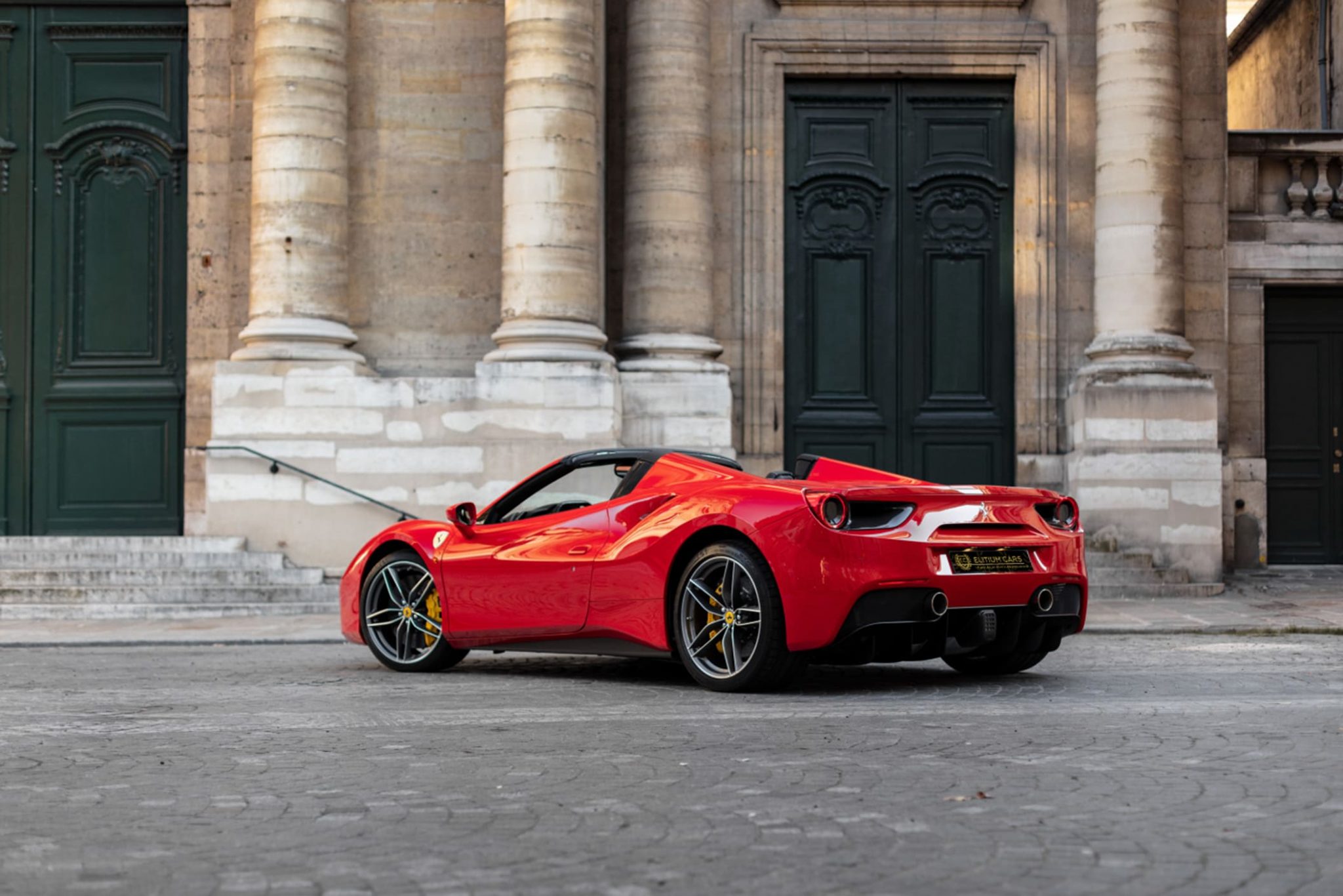 Ferrari 488 Spider-6