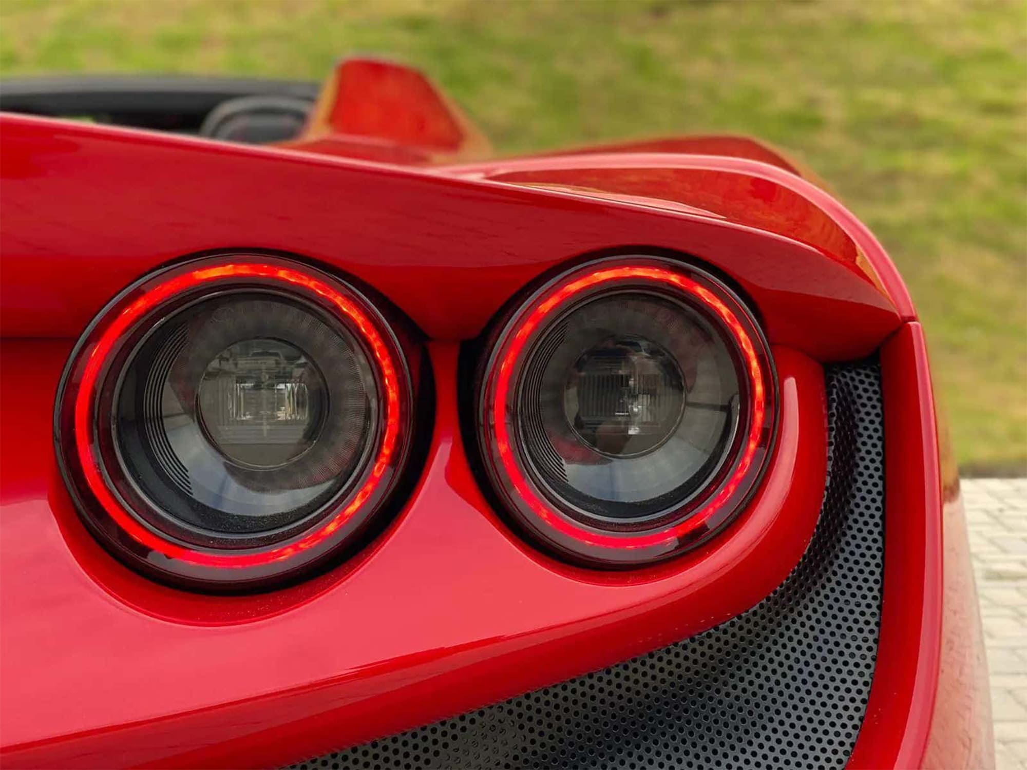 Ferrari-F8-Spider-6