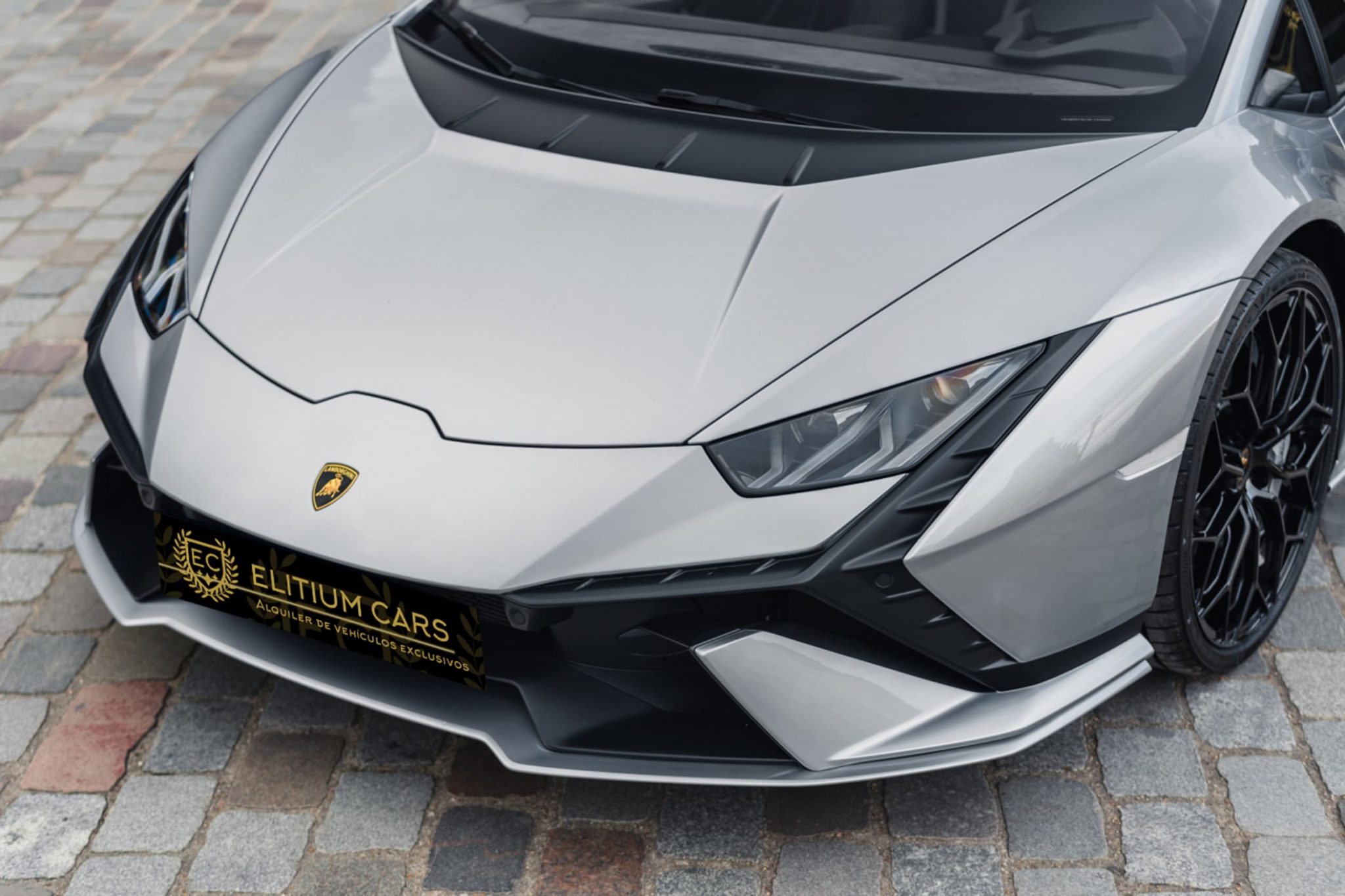 Lamborghini-Huracan-Tecnica-17