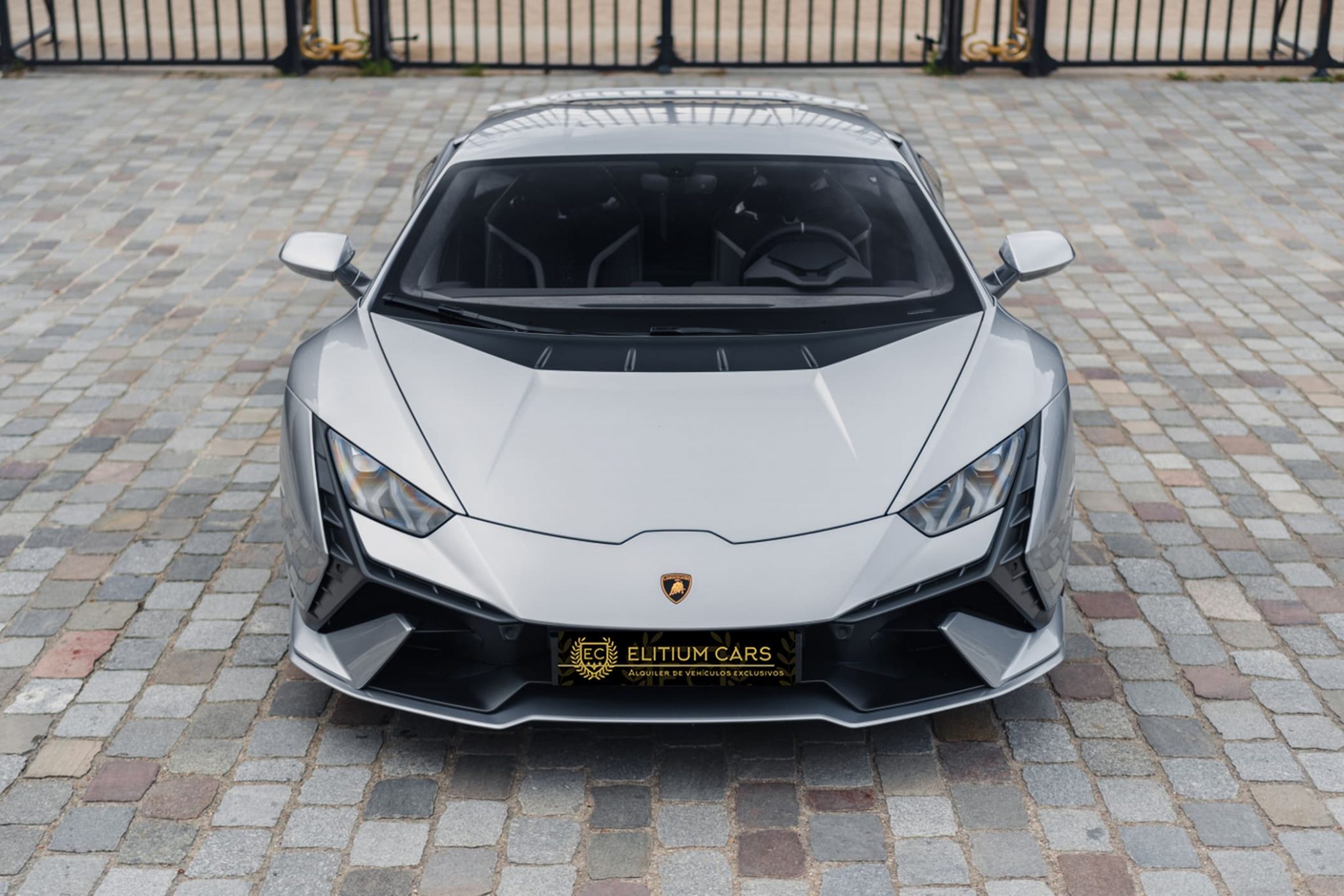 Lamborghini-Huracan-Tecnica-4