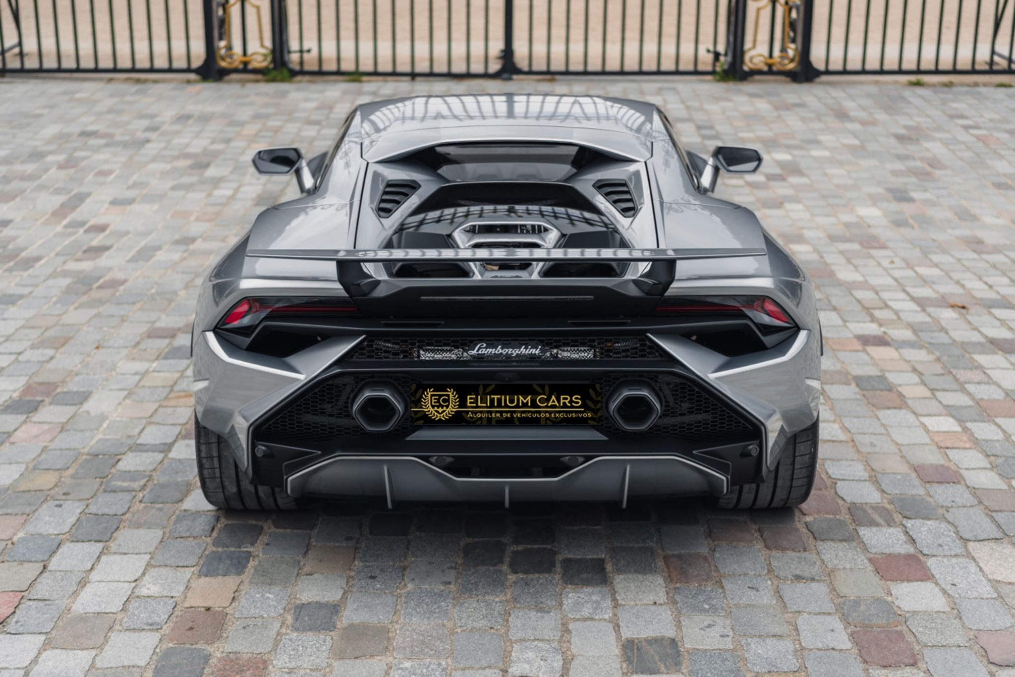 Lamborghini-Huracan-Tecnica-5